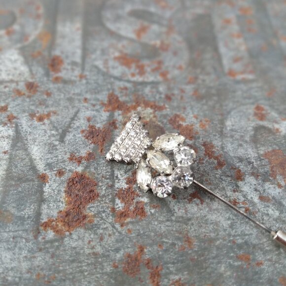 Vintage Austrian Crystal Stickpin Brooch by Continental on Original Card - Picture 8 of 15